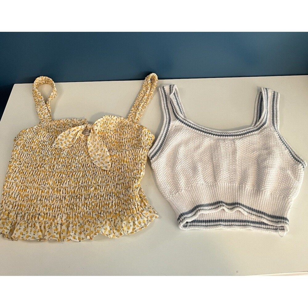 Tank Tops Lot Of 2 Festival Boho Juniors Sz Med Pastel Floral & Solid